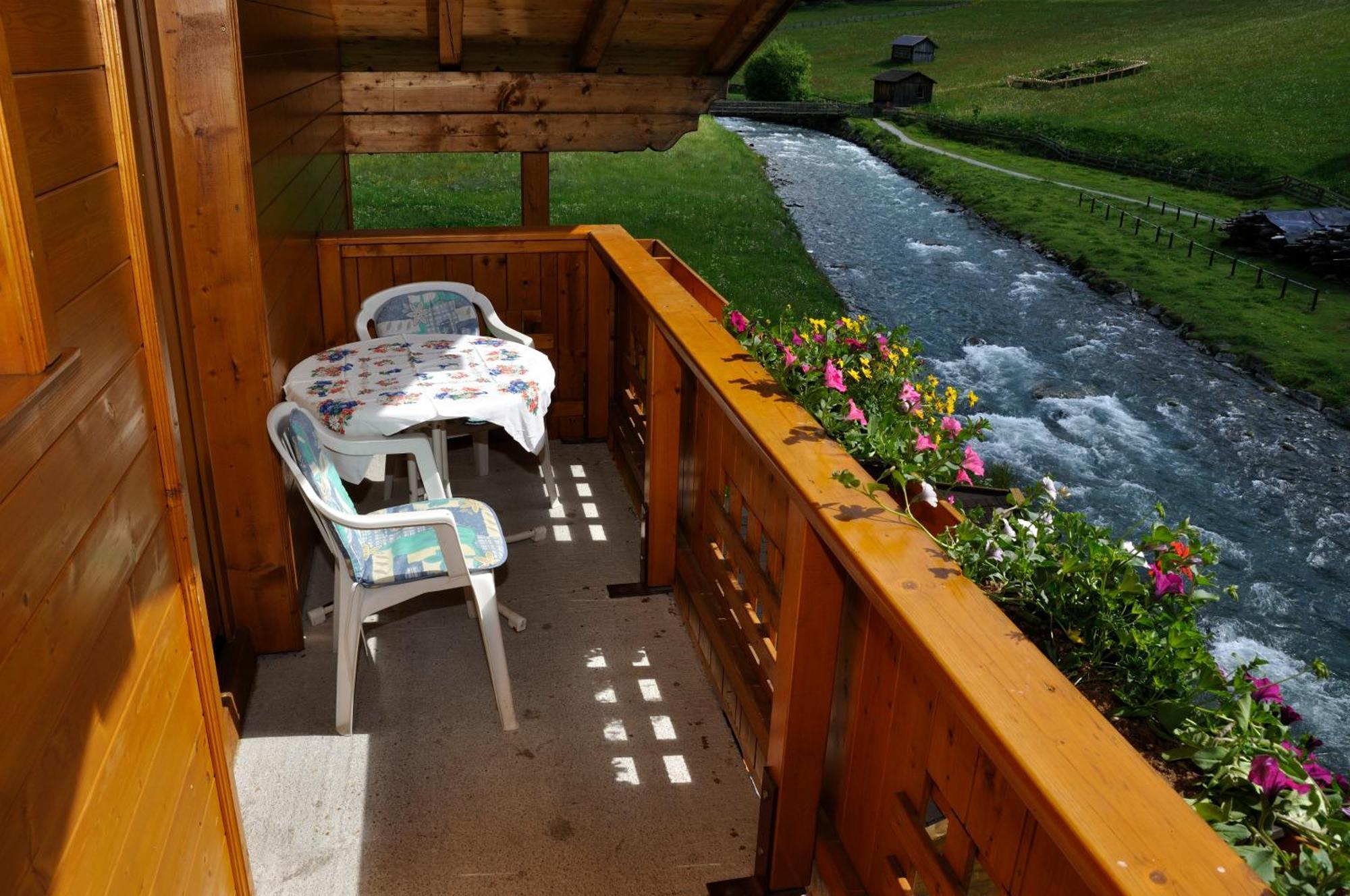 Haus Alpenruh Hotel Sankt Leonhard im Pitztal Eksteriør billede